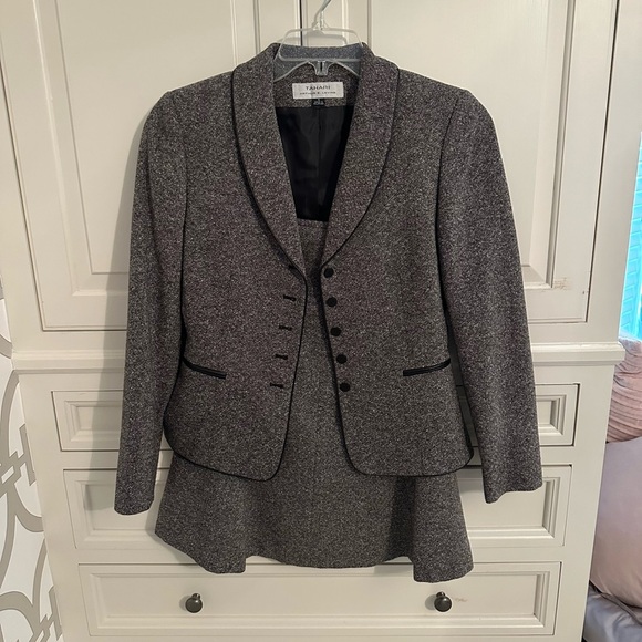 Tahari skirt suit set black tweed size 4 - Picture 4 of 6